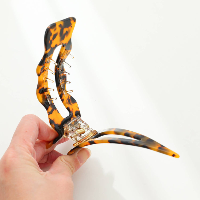Jane Core | Scalloped Flat Claw Clip