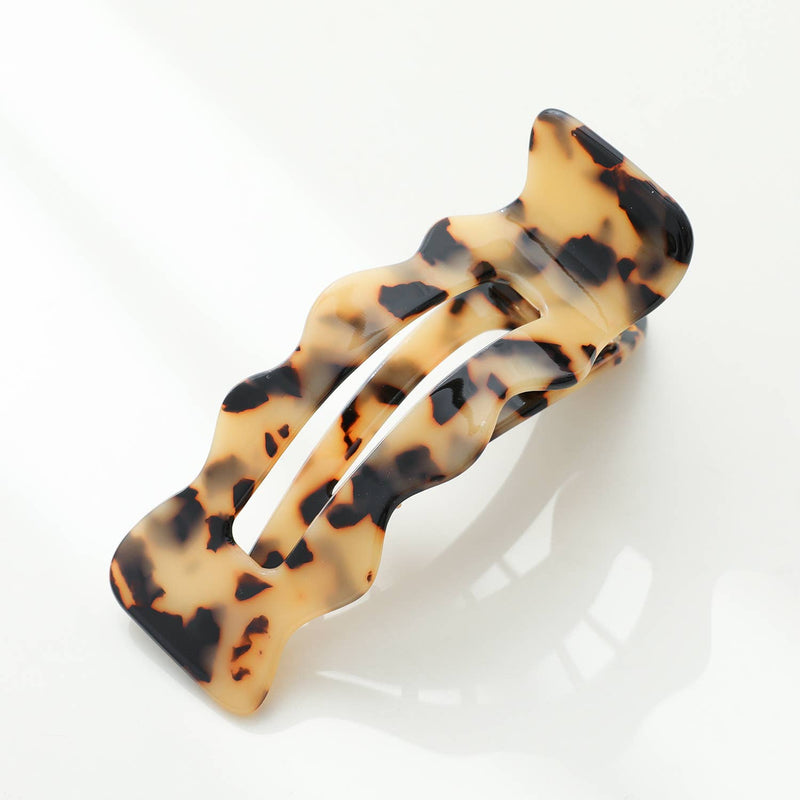 Jane Core | Scalloped Flat Claw Clip