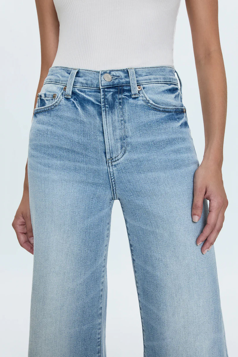 Izzy Mid Rise Wide Leg Crop
