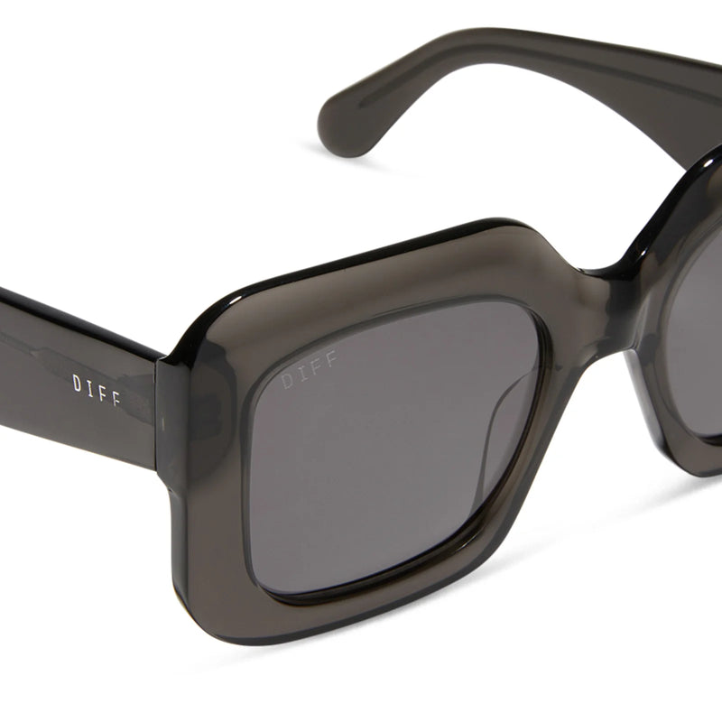 GIADA SMOKE CRYSTAL + GREY POLARIZED