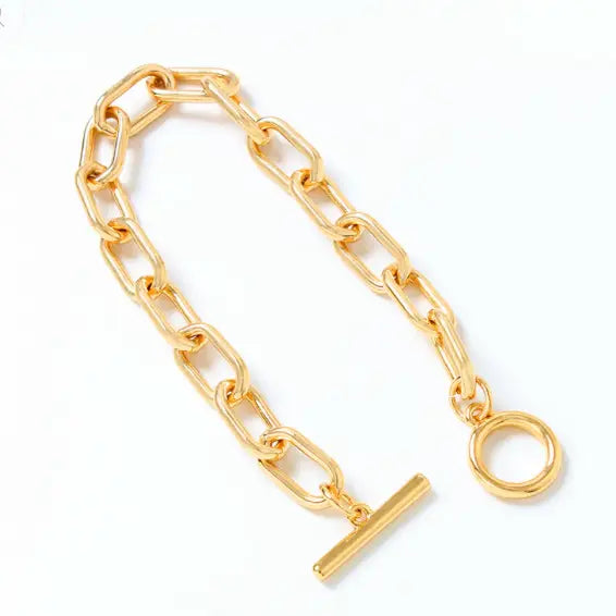 Oval PaperclipToggle Chain Bracelet