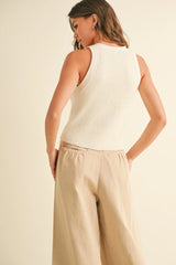 Buttondown Ribbed V-Neck Knitted Top